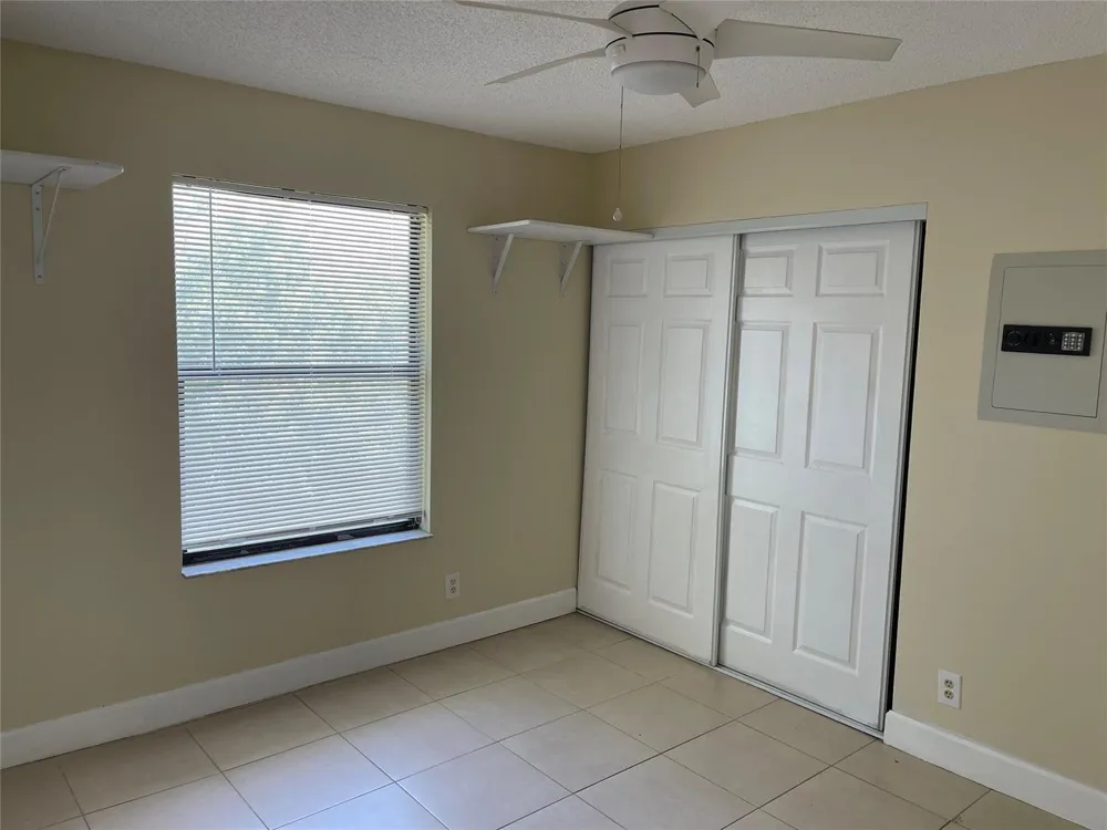 26 CROSSINGS CIRCLE #G Boynton Beach, FL 33435