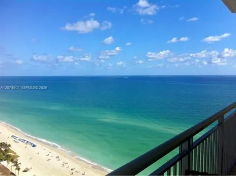 17375 Collins Ave #2606