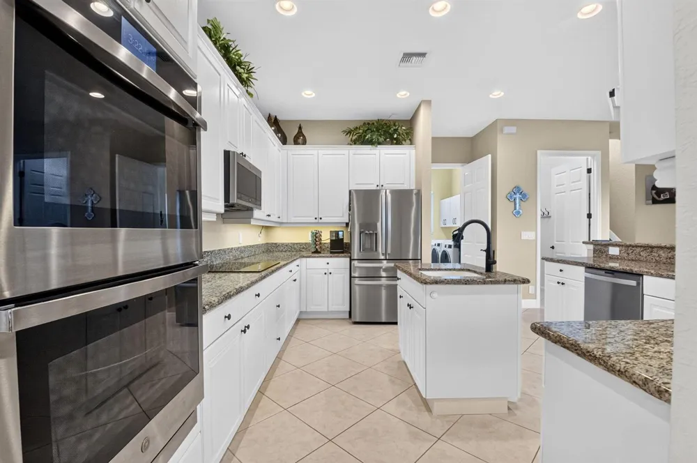 11554 Knightsbridge Place Wellington, FL 33449