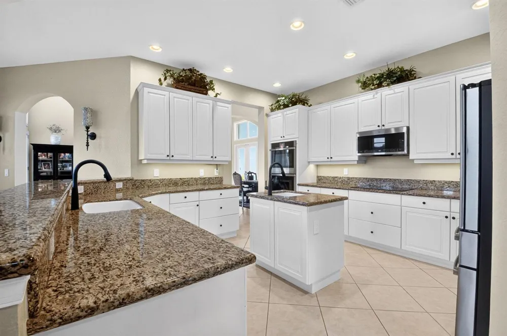 11554 Knightsbridge Place Wellington, FL 33449