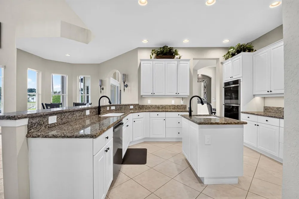 11554 Knightsbridge Place Wellington, FL 33449