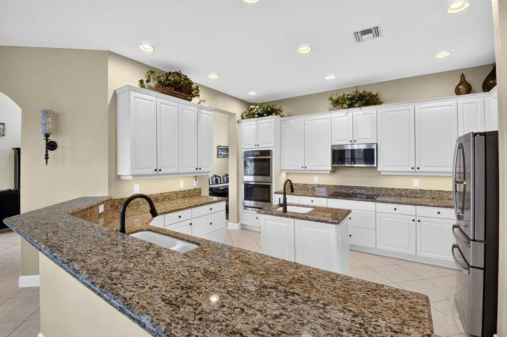 11554 Knightsbridge Place Wellington, FL 33449