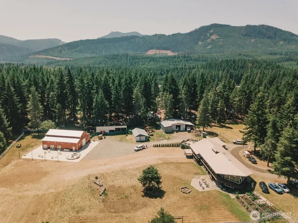 182 Silver Ridge Ranch Road Easton, WA 98925