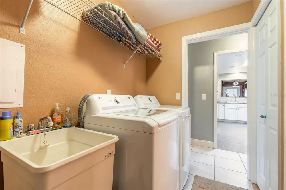 1413 ORANGE TREE DRIVE Edgewater, FL 32132