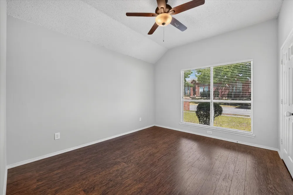 1424 Mayflower Lane Lewisville, TX 75077