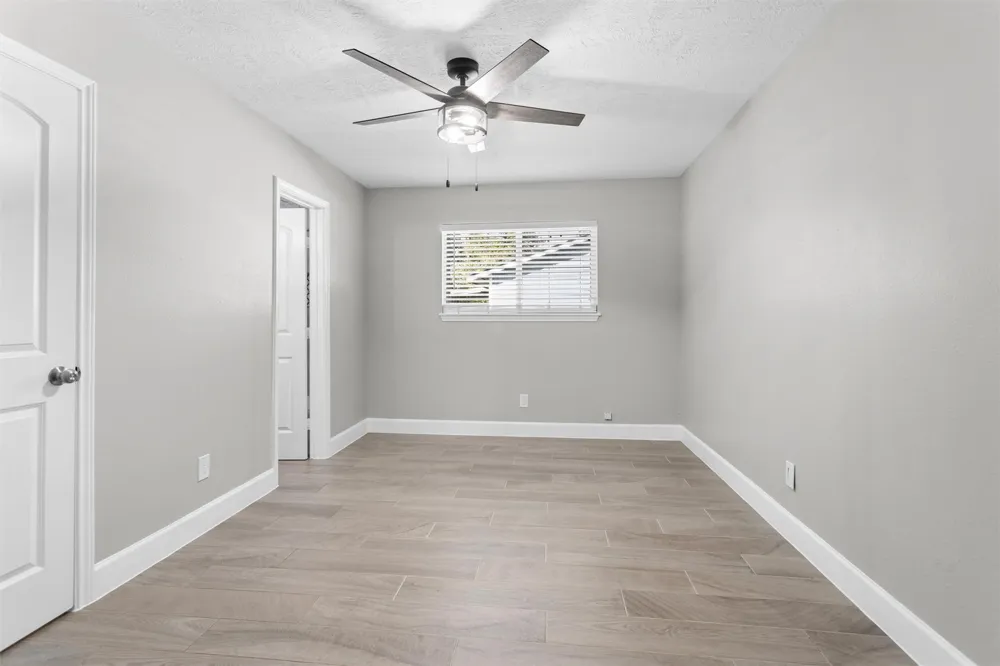 909 Stewart Street Montgomery, TX 77316