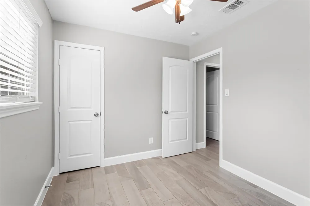 909 Stewart Street Montgomery, TX 77316