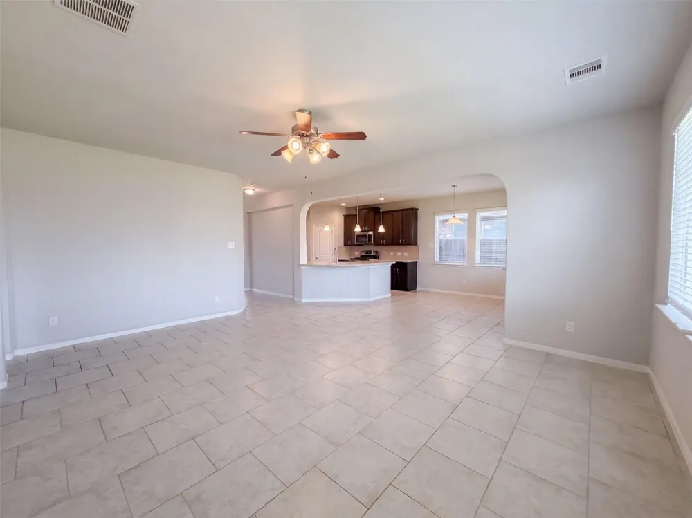 222 Ashley Way Alvin, TX 77511