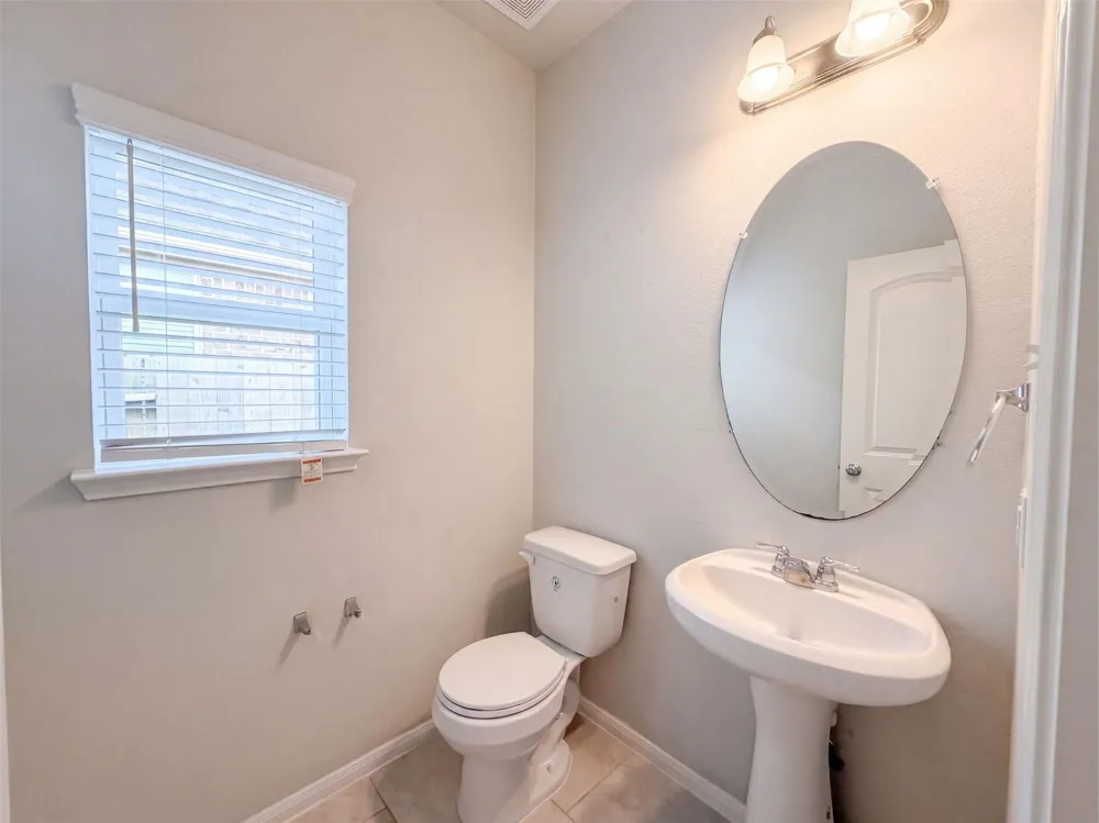 222 Ashley Way Alvin, TX 77511