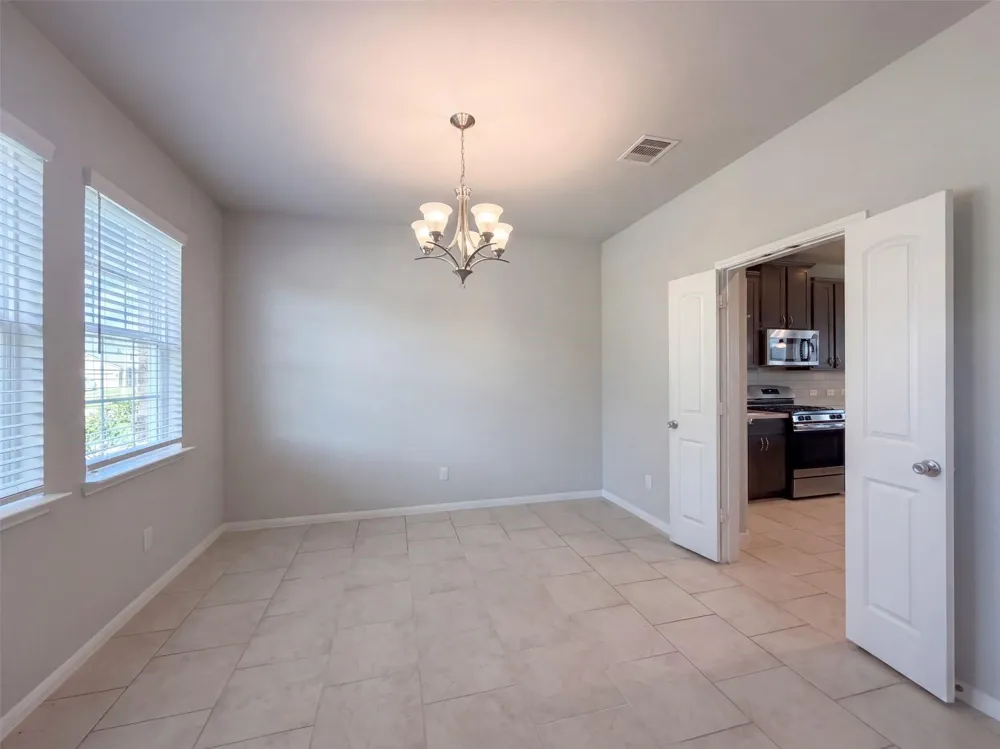 222 Ashley Way Alvin, TX 77511