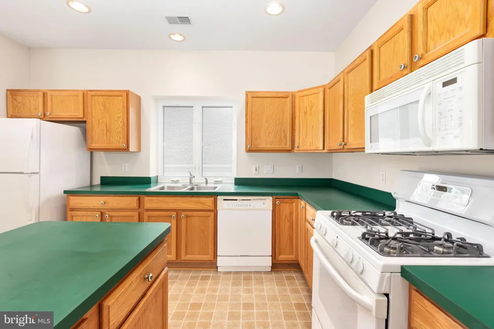 7 DAYTON CIRCLE Fredericksburg, VA 22406