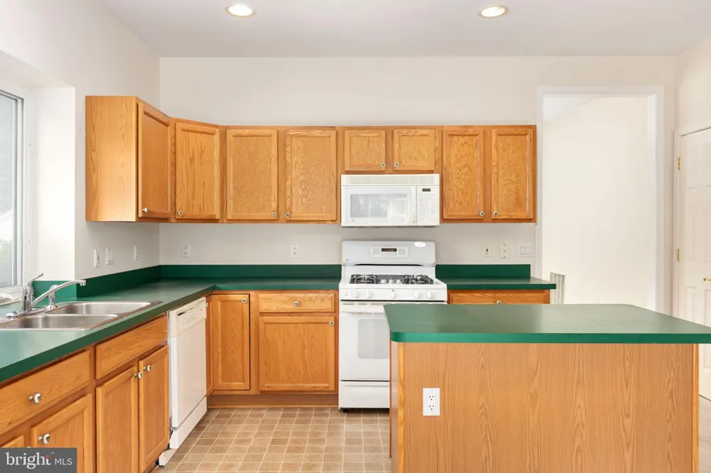 7 DAYTON CIRCLE Fredericksburg, VA 22406
