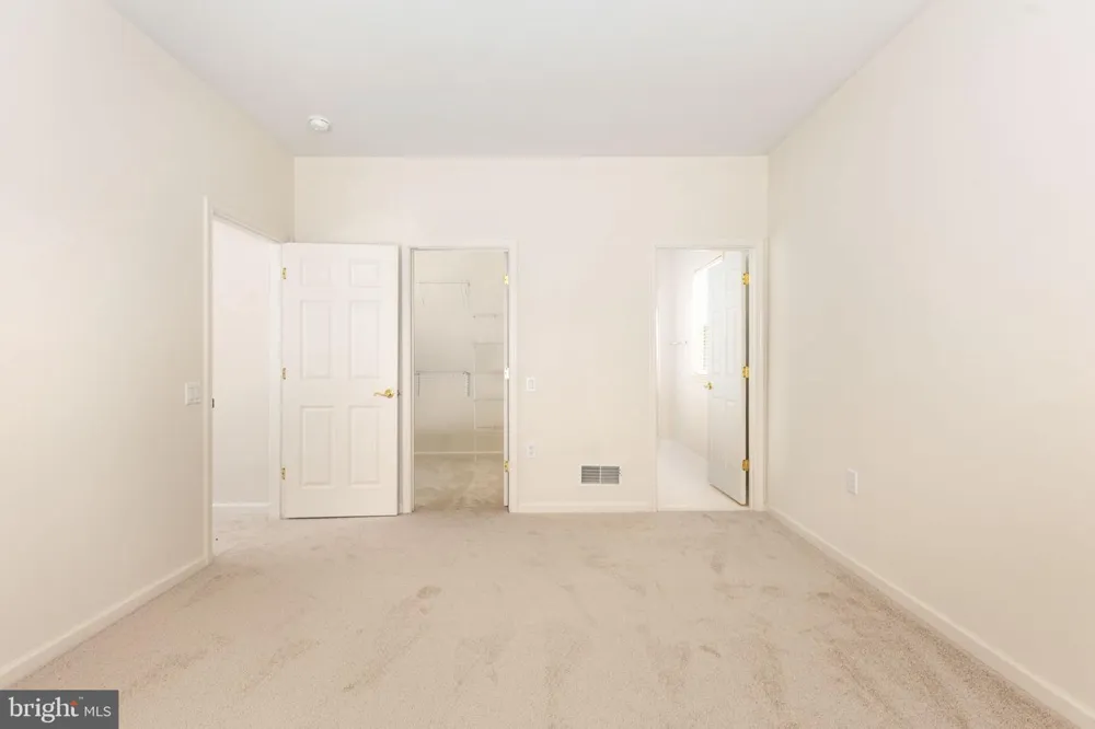 7 DAYTON CIRCLE Fredericksburg, VA 22406