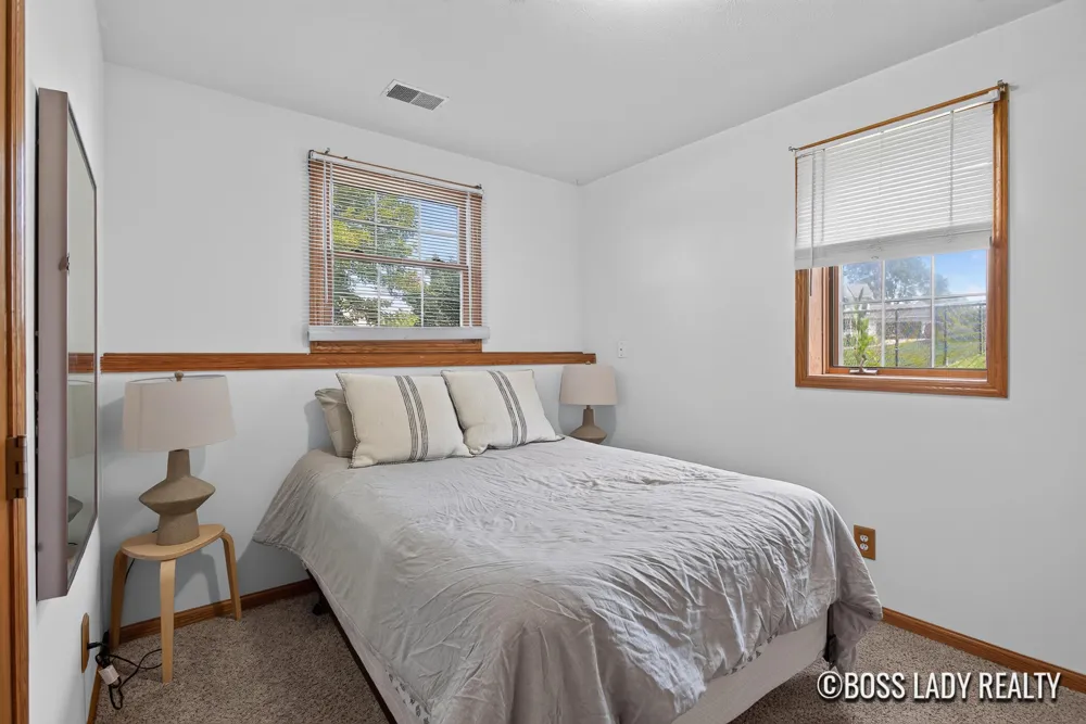 1476 Meadowview Street SW Wyoming, MI 49509