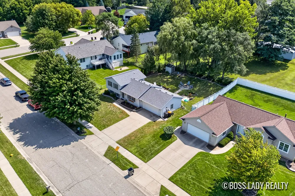 1476 Meadowview Street SW Wyoming, MI 49509