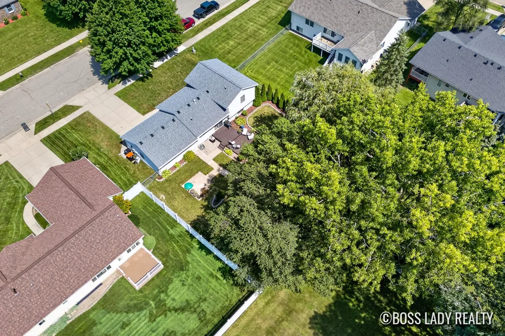 1476 Meadowview Street SW Wyoming, MI 49509