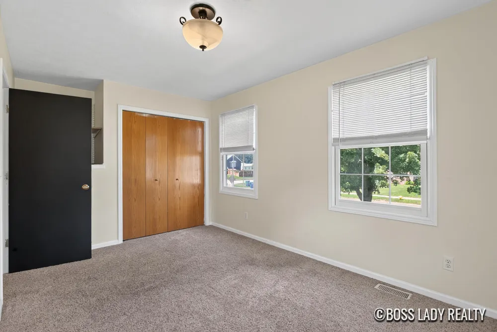 1476 Meadowview Street SW Wyoming, MI 49509
