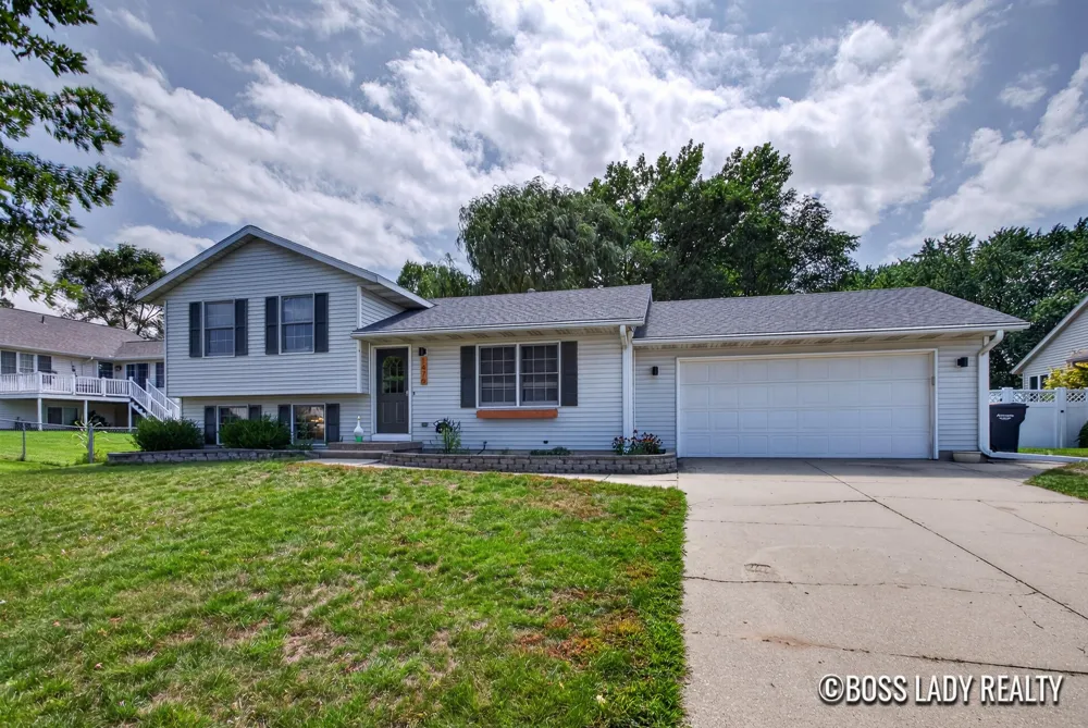 1476 Meadowview Street SW Wyoming, MI 49509