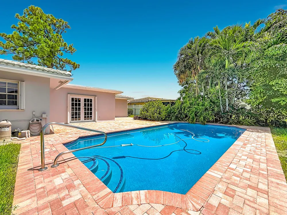 8300 NW 16TH STREET Coral Springs, FL 33071