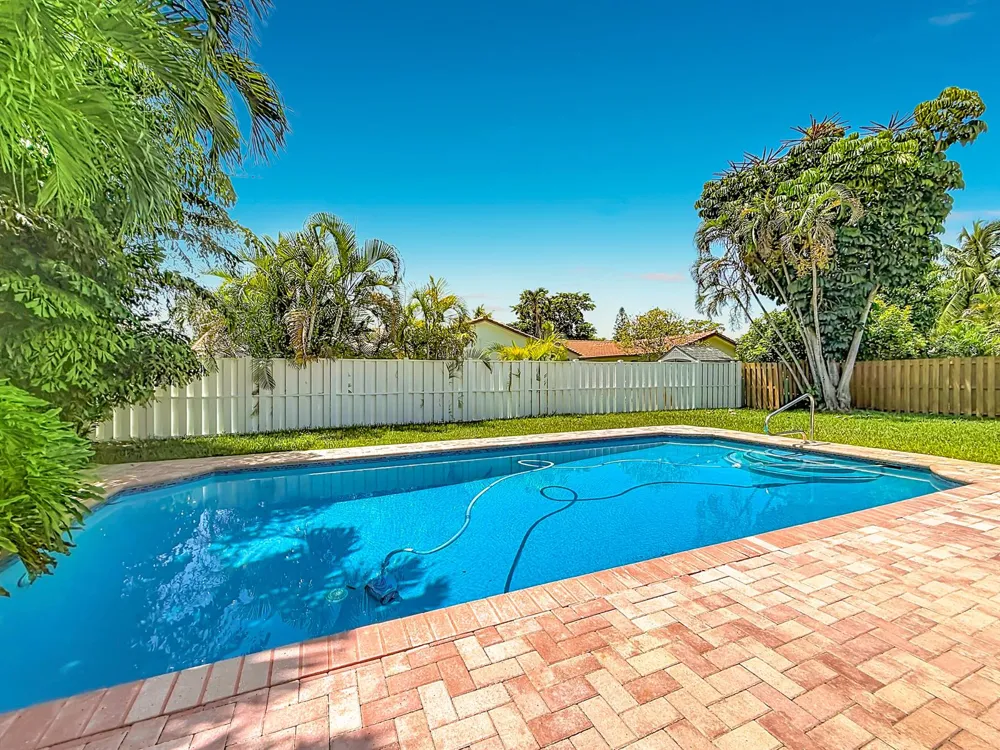 8300 NW 16TH STREET Coral Springs, FL 33071