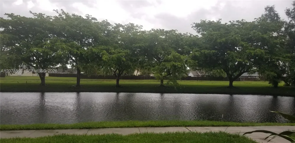 9999 Summerbreeze Dr #613 Sunrise, FL 33322