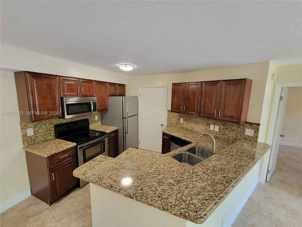 9999 Summerbreeze Dr #613 Sunrise, FL 33322