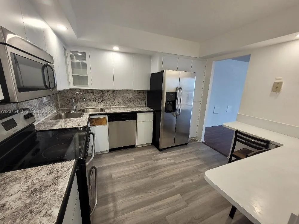 18021 Biscayne Blvd #1903 Aventura, FL 33160