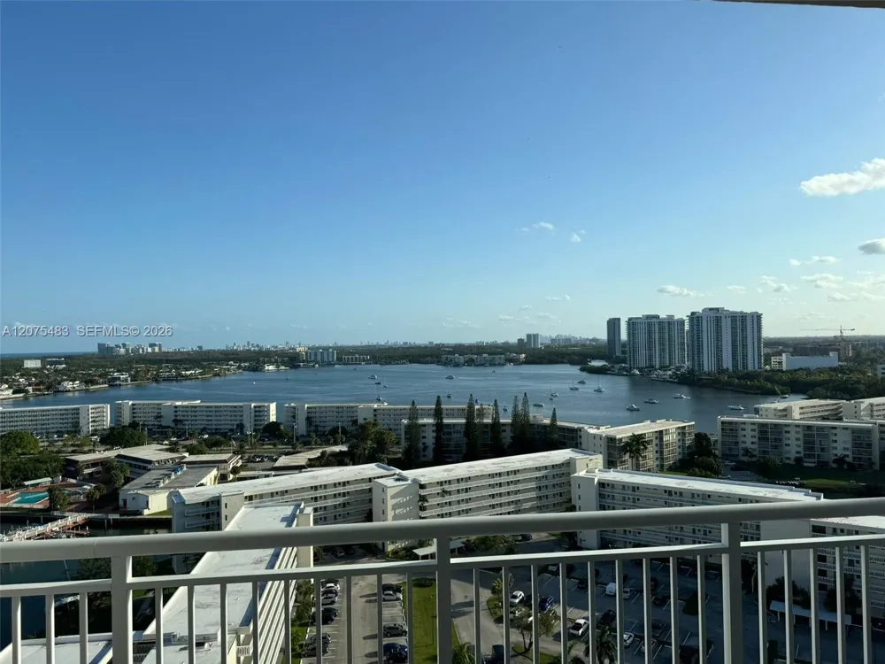 18021 Biscayne Blvd #1903 Aventura, FL 33160