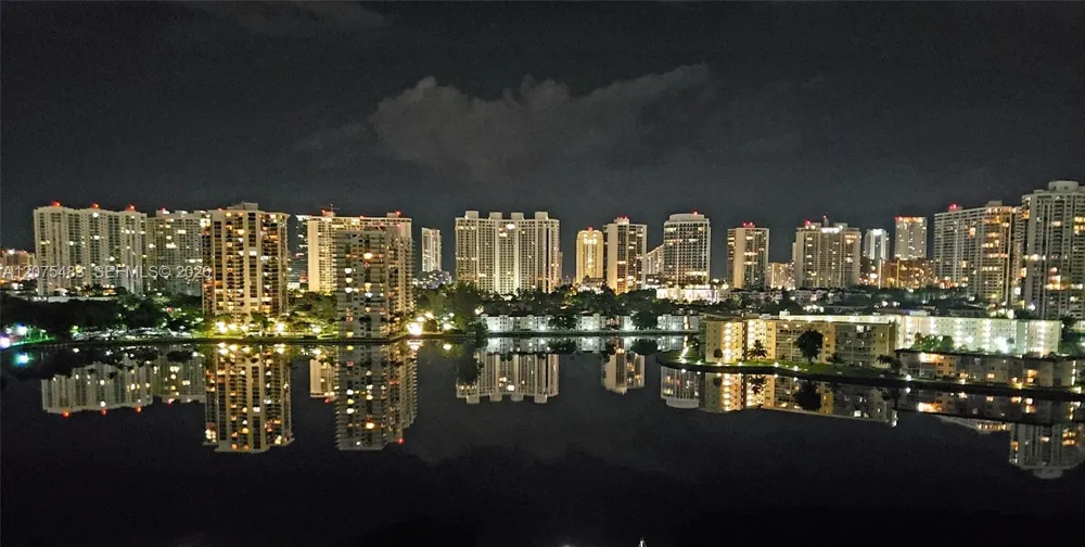 18021 Biscayne Blvd #1903 Aventura, FL 33160