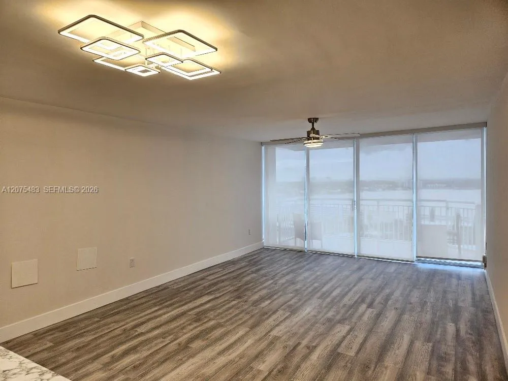 18021 Biscayne Blvd #1903 Aventura, FL 33160
