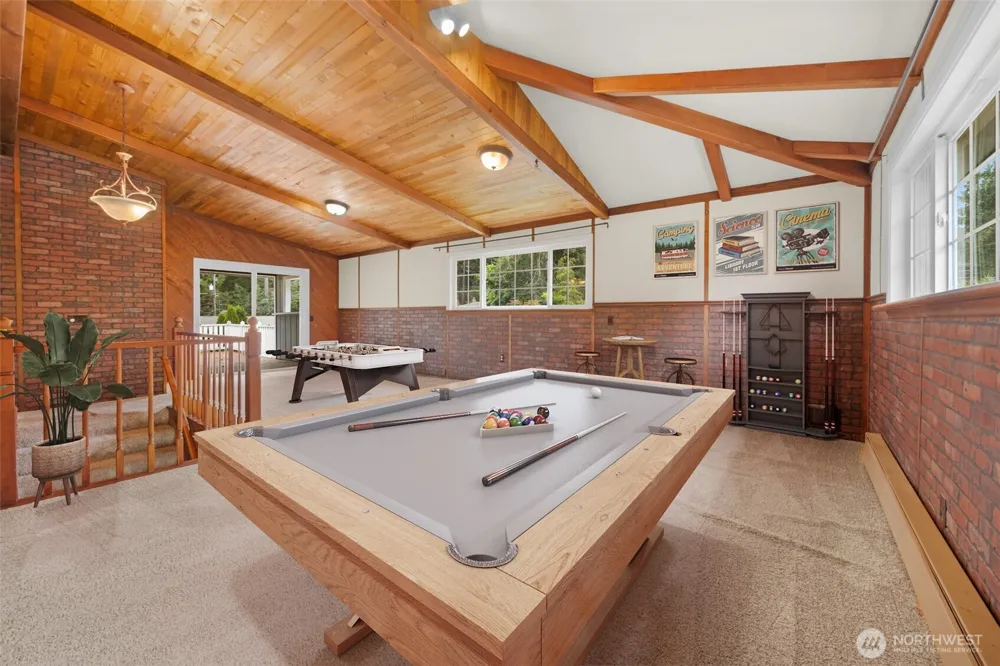 824 NE 194th Street Shoreline, WA 98155