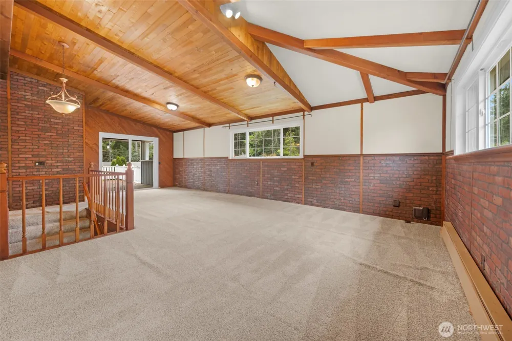 824 NE 194th Street Shoreline, WA 98155