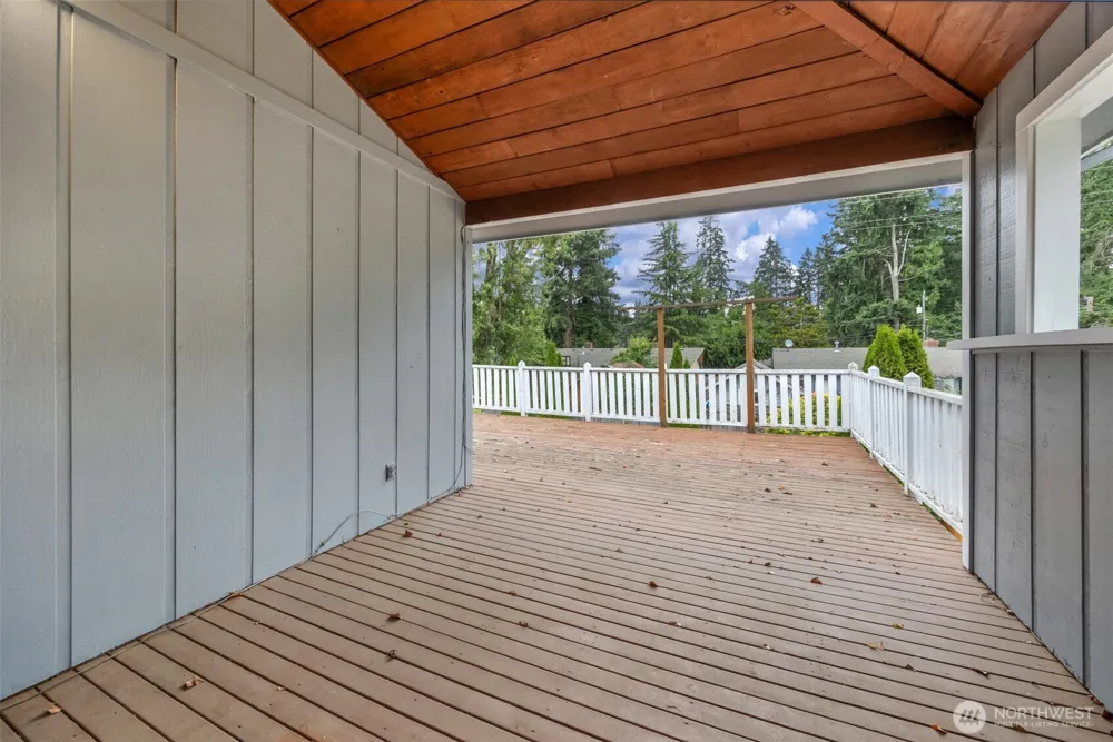 824 NE 194th Street Shoreline, WA 98155