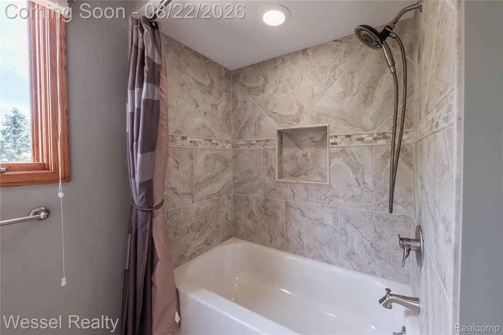 12211 Mentz Drive Bruce Township, MI 48065