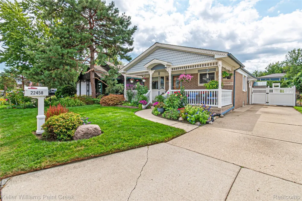 22458 Milner Street St Clair Shores City, MI 48081