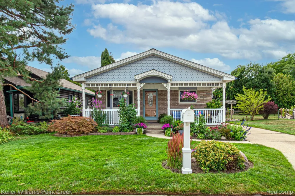 22458 Milner Street St Clair Shores City, MI 48081