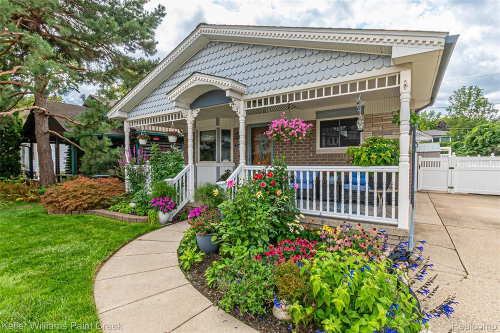 22458 Milner Street St Clair Shores City, MI 48081