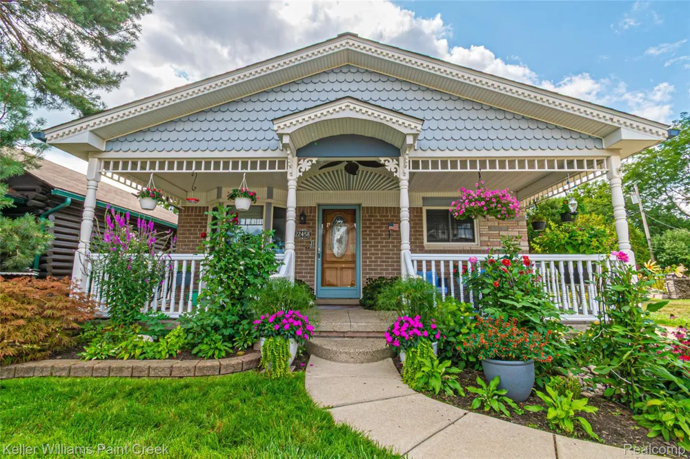22458 Milner Street St Clair Shores City, MI 48081