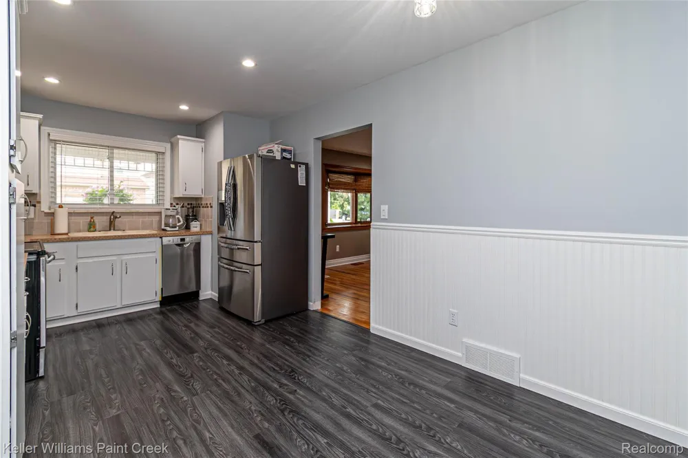22458 Milner Street St Clair Shores City, MI 48081