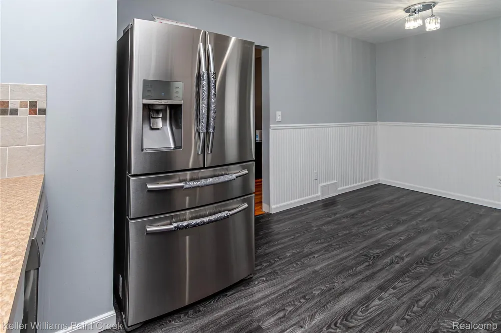 22458 Milner Street St Clair Shores City, MI 48081