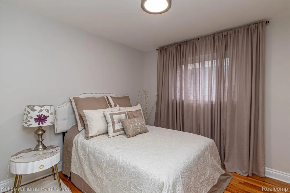 22458 Milner Street St Clair Shores City, MI 48081