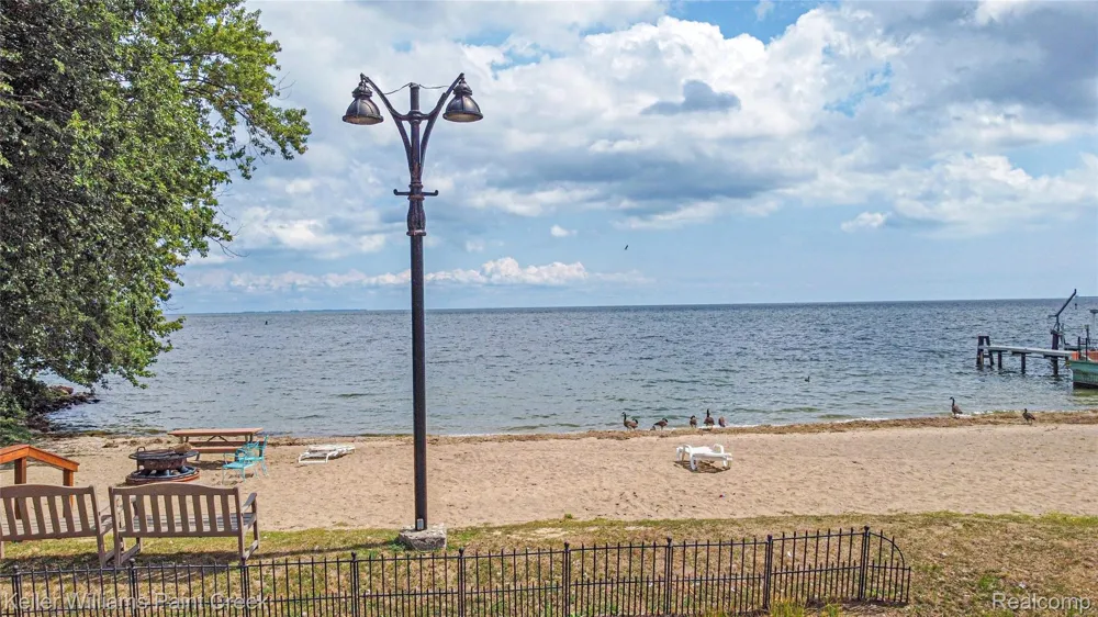 22458 Milner Street St Clair Shores City, MI 48081