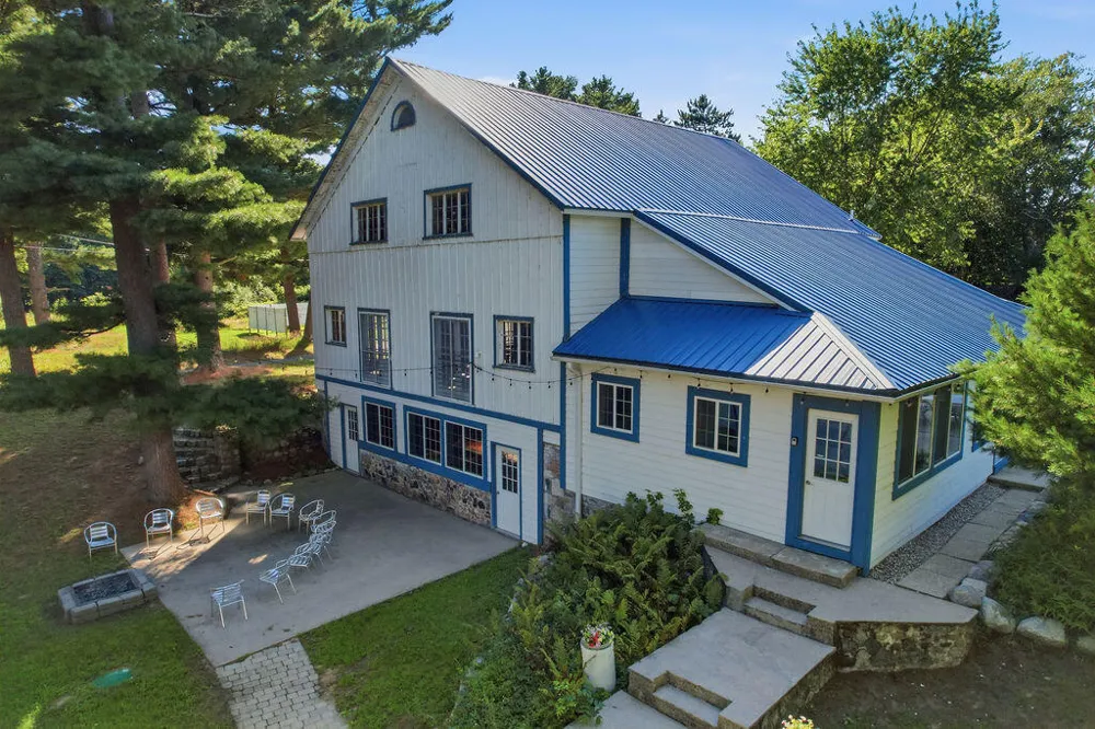 7095 Orchard Lake Drive Casco Township, MI 49090