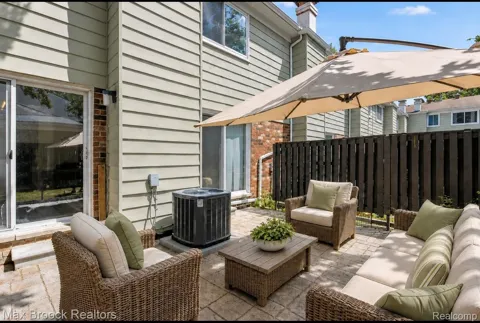 1928 S Wickham W