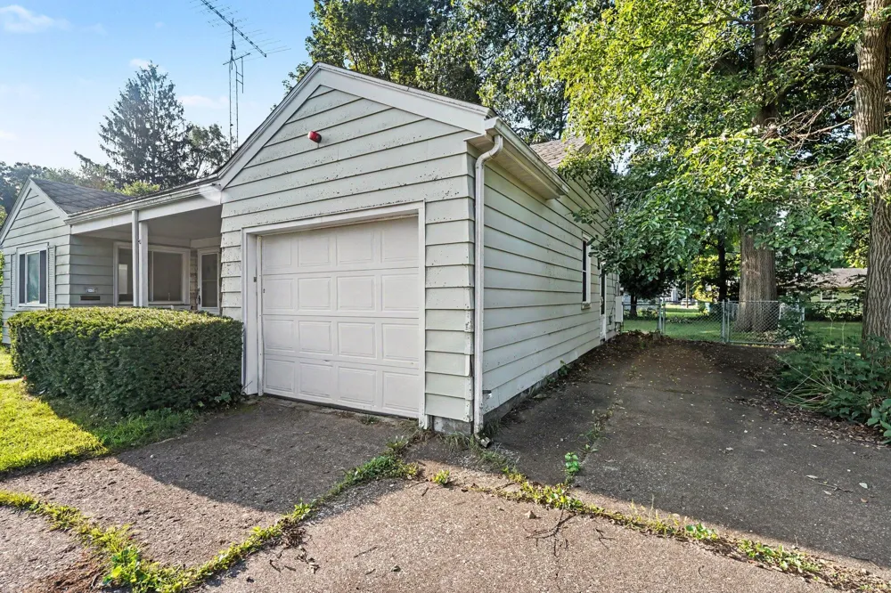 24 Allison Drive Battle Creek City, MI 49037