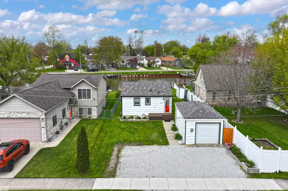 342 S Mary Street Marine City City, MI 48039