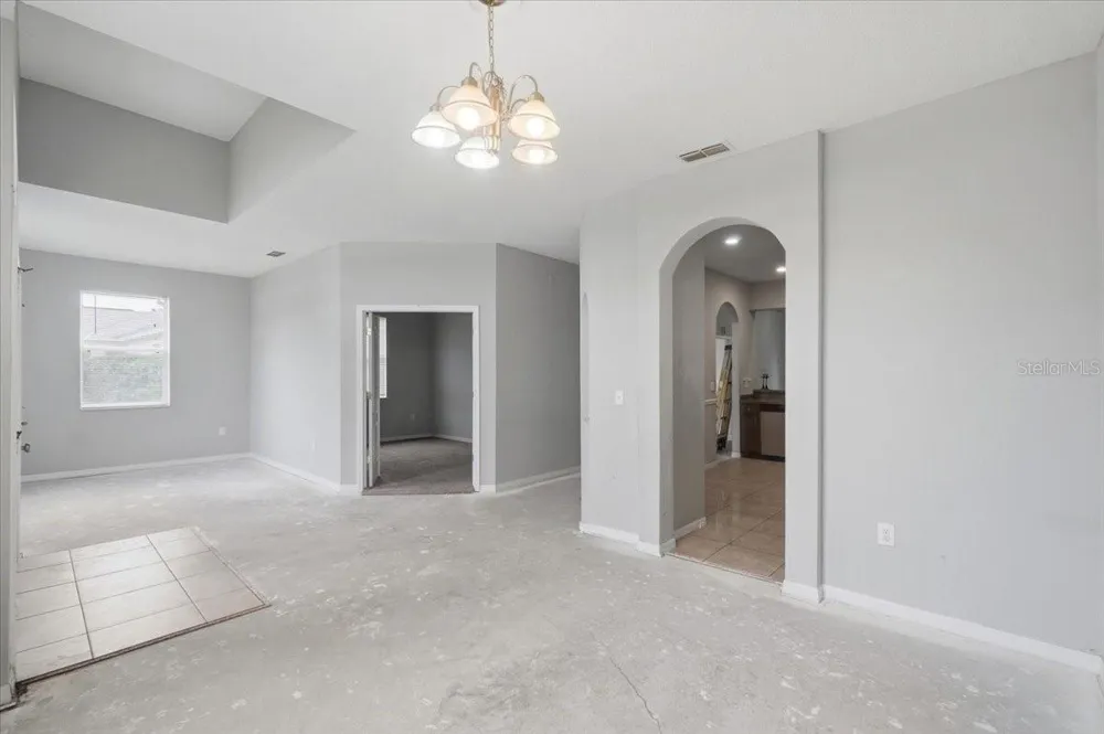 153 OAK CROSSING BOULEVARD Auburndale, FL 33823