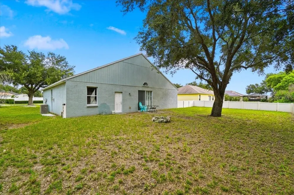 153 OAK CROSSING BOULEVARD Auburndale, FL 33823