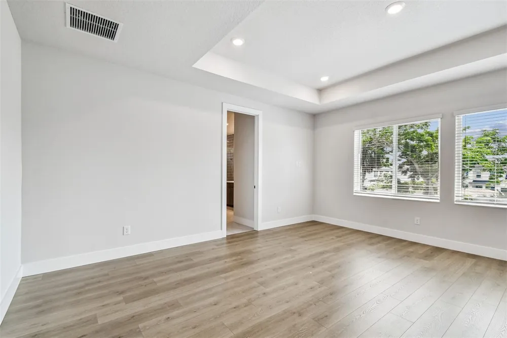 811 W ORIENT STREET Tampa, FL 33603