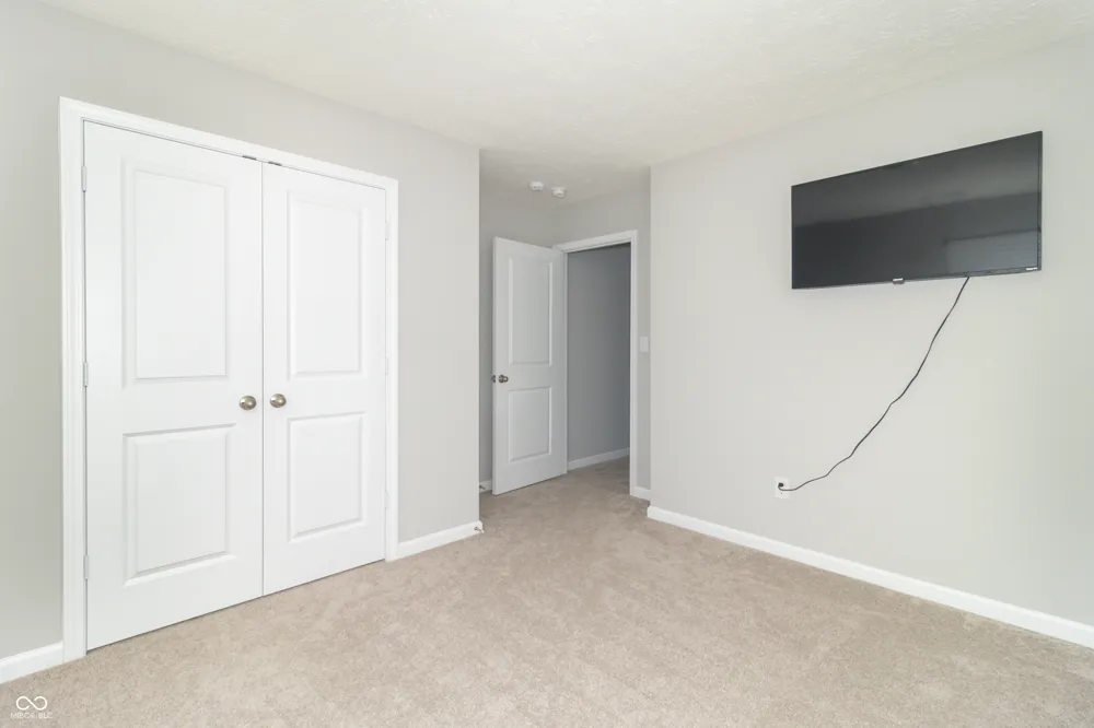 1852 Fairmount Drive Greenfield, IN 46140